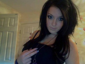 Clelia busty escorts in Brough